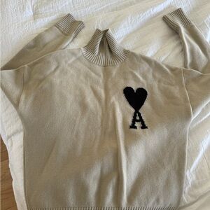 authentic AMI wool Sweater.  Unisex. Size L